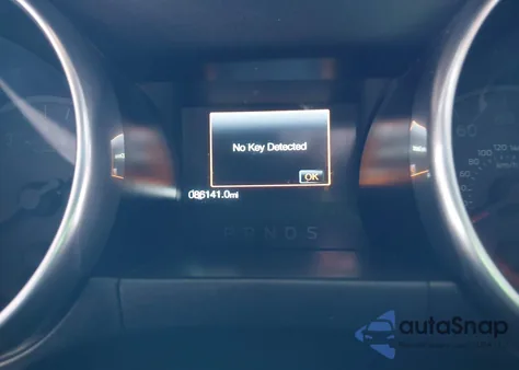 2020 Ford Mustang Ecoboost Premium Fastback z USA, uszkodzony, nr VIN 1FA6P8TH4L5118524